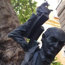 Solti György szobra Budapest - Egyéb