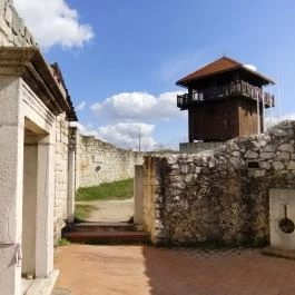 Solymári vár Solymár - Egyéb