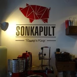 Sonkapult Budapest - Belső