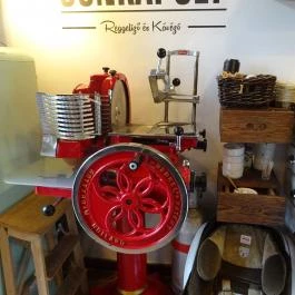 Sonkapult Budapest - Belső