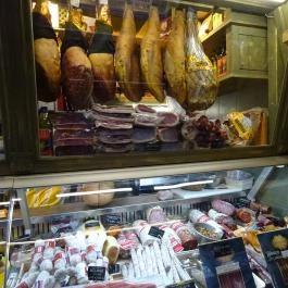 A Sonkás - Fény utcai Piac Budapest - Étel/ital