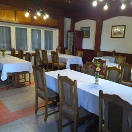 Soós István Borászati Technikum Tangazdaság Pince & Étterem Budapest - Belső