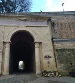 7. legjobb látnivaló: Sötétkapu