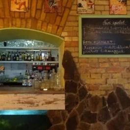 Spontán Pressó, Budapest - Belső