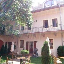 St. George Residence Hotel Budapest - Medence/kert