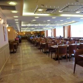 Danubius Hotel Arena Budapest - Vendéglátás
