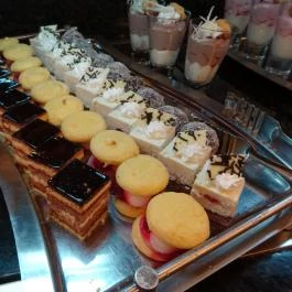 Danubius Hotel Arena Budapest - Vendéglátás