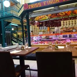 Stand25 Bisztró - Belvárosi Piac Budapest - Belső