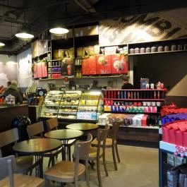 Starbucks - Allee Budapest - Belső