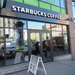 Starbucks - Astoria Budapest - Külső kép