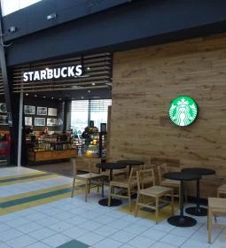 Starbucks - Auchan