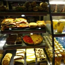 Starbucks - Corvin Plaza Budapest - Étel/ital