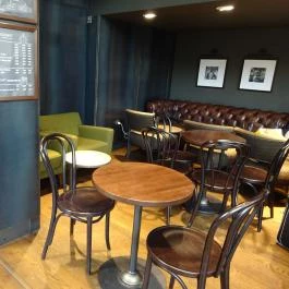 Starbucks - Deák Ferenc utca Budapest - Belső