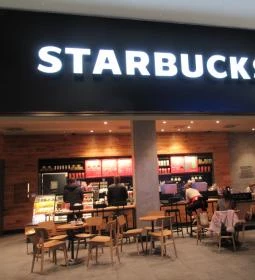 Starbucks - Duna Plaza