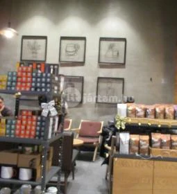 Starbucks - Duna Plaza