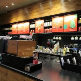 Starbucks - Duna Plaza Budapest - Belső