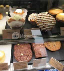 Starbucks - Egyetem tér