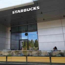 Starbucks - Etele Plaza Budapest - Külső kép