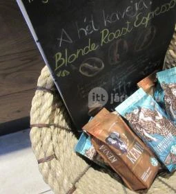 Starbucks - Ferenciek tere