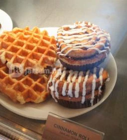 Starbucks - Hercegprímás utca