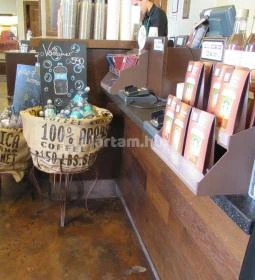 Starbucks - Hercegprímás utca