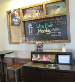 Starbucks - Hercegprímás utca