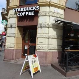 Starbucks - Erzsébet körút Budapest - Külső kép