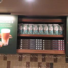 Starbucks - Kolosy tér Budapest - Belső