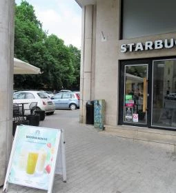 Starbucks - Mechwart liget