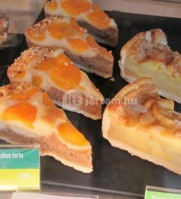 Starbucks - Mechwart liget