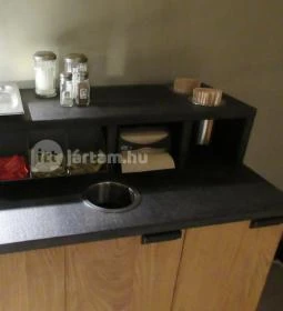 Starbucks - Nyugati tér