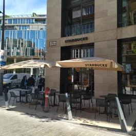 Starbucks Szervita Budapest - Külső kép