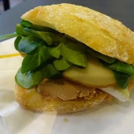 Steezy Café Budapest - Étel/ital