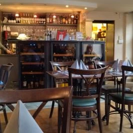 Stelázsi Kávézó, Étterem & Borbár, Budapest - Belső