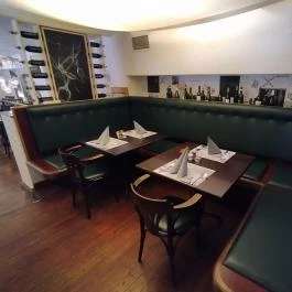 Stelázsi Kávézó, Étterem & Borbár, Budapest - Belső