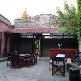 Stock Pub 1927, Szolnok - Külső kép