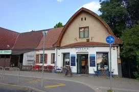 Strand Lángos & Bistro Budapest