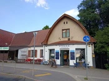 Strand Lángos & Bistro Budapest