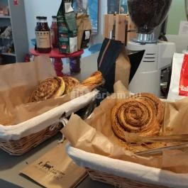 Stranger Café Budapest - Étel/ital