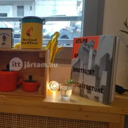 Stranger Café Budapest - Belső