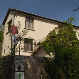 Strázsa-hegy, Monor - Külső kép