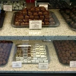 Stühmer Édességbolt & Kávézó - Bartók Béla út Budapest - Külső kép