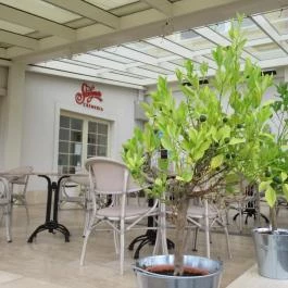 Stühmer Mintabolt & Cukrászda, Maklár - Belső