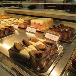 Stühmer Mintabolt & Cukrászda, Maklár - Étel/ital