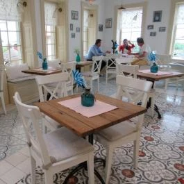 Stühmer Mintabolt & Cukrászda, Maklár - Belső