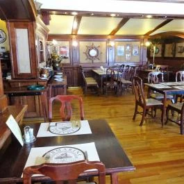 Submarine Station Étterem Budapest - Belső