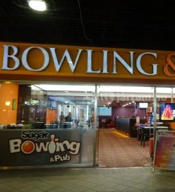Sugár Bowling & Pub - Sugár Üzletközpont