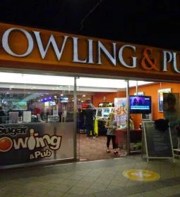 Sugár Bowling & Pub - Sugár Üzletközpont