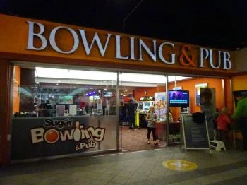 Sugár Bowling & Pub - Sugár Üzletközpont Budapest