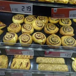 Sugár Pogácsa-Fornetti - Sugár Üzletközpont Budapest - Étel/ital